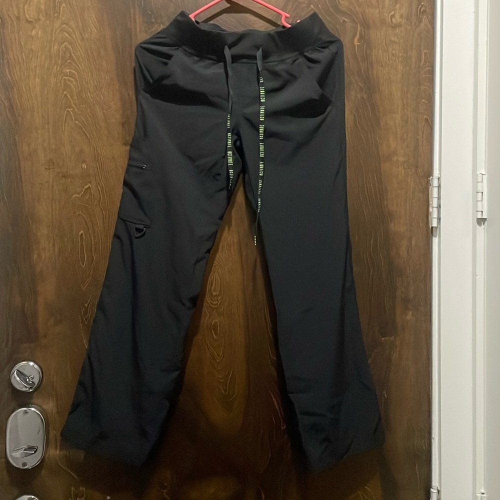 Med couture XSP black scrub pants poly spandex blend stretchy and lightweight